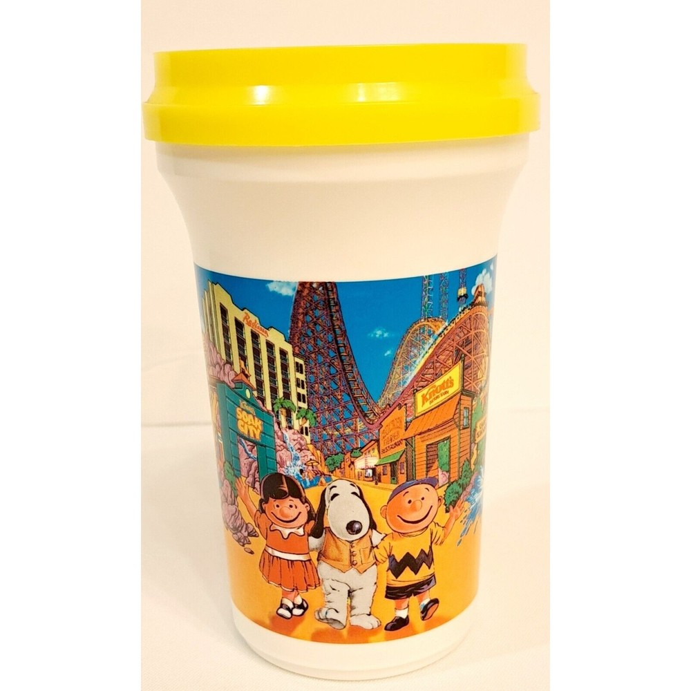 Vintage Peanuts Camp Snoopy Knott's Berry Farm Plastic‎ Souvenir Cup